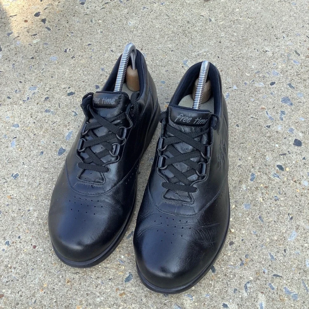 SAS Free Time Mens Black Leather Walking Shoes Comfort Sneakers Size 9.5 Wide